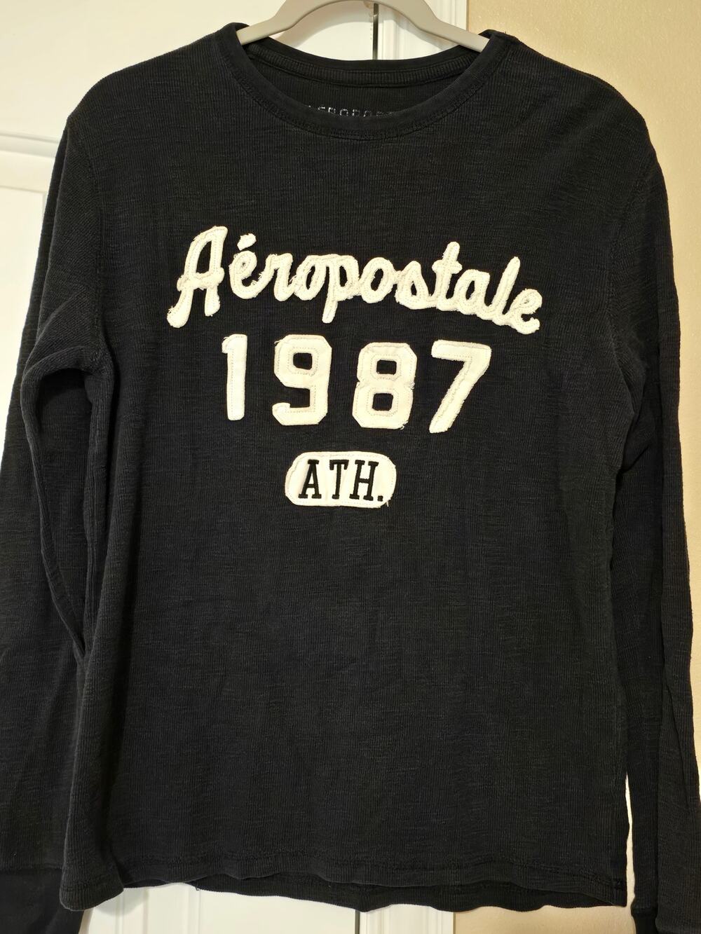 Mens Black Aeropostale Long Sleeve Shirt Size M Pre-Owned Excellent